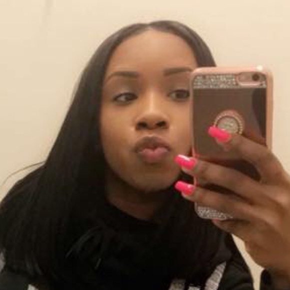 Meet your Posher, Kyrin - Picture 1 of 1